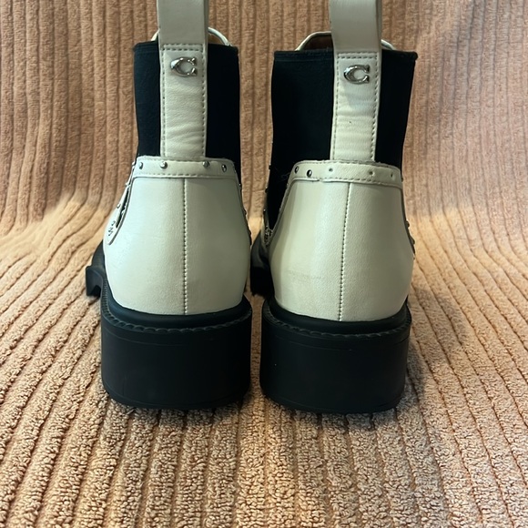 Coach White and Black Chelsea Boots with Elastic Panels - Picture 8 of 9